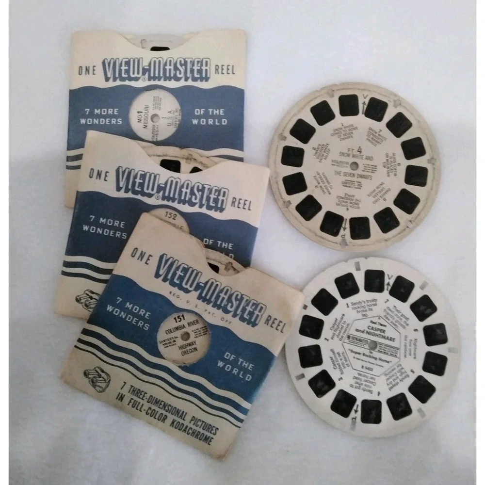 Vintage 1950's Sawyer ViewMaster Bakelite w/ Lot of 13 Reels